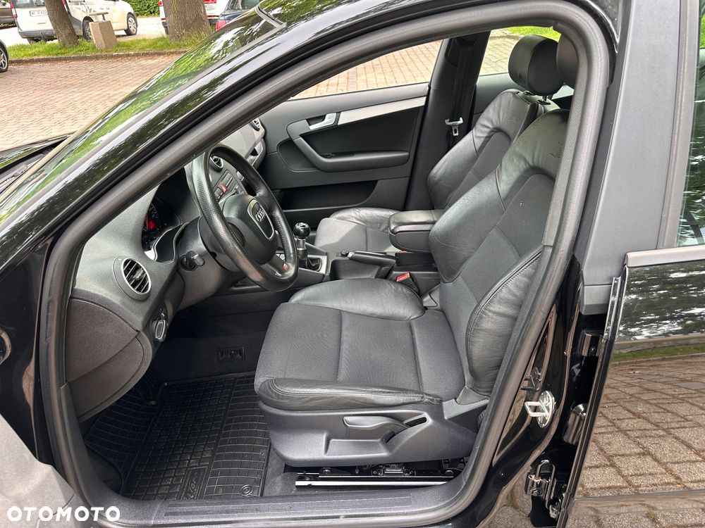Audi A3 Sportback 1.6 S line Sportpaket (plus) - 8