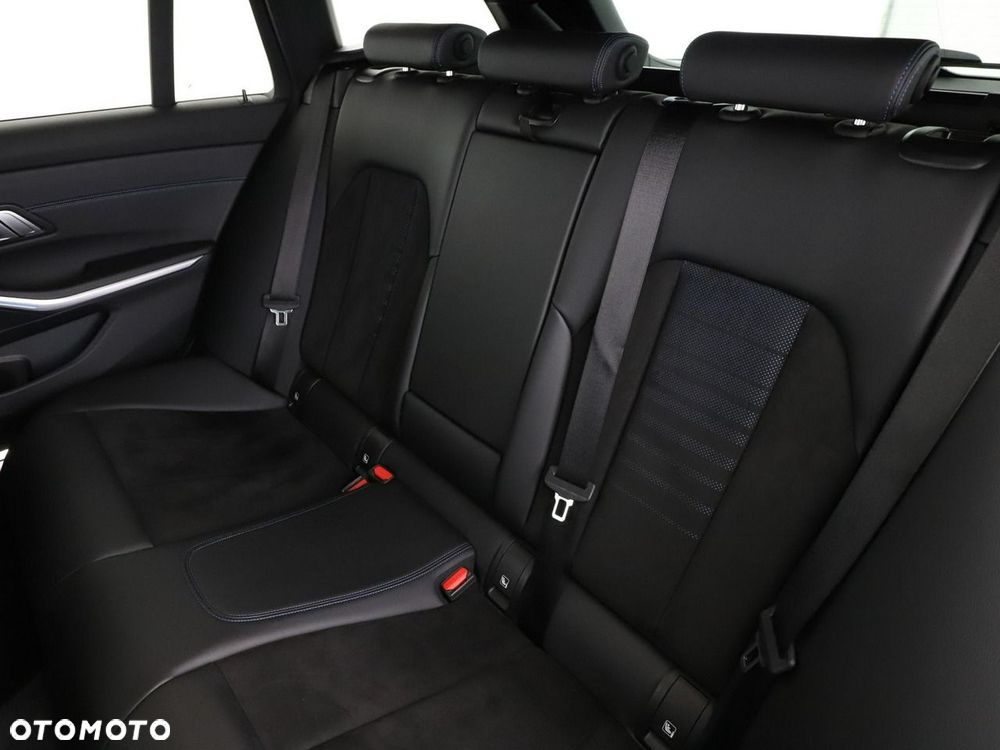 BMW Seria 3 - 18