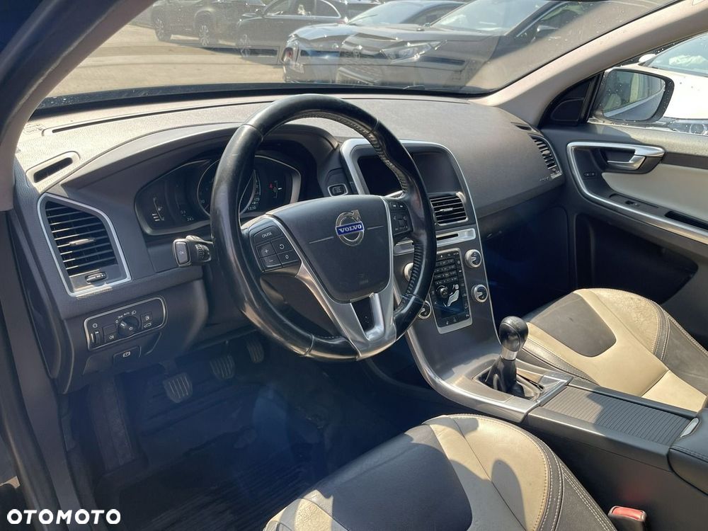 Volvo XC 60 - 6