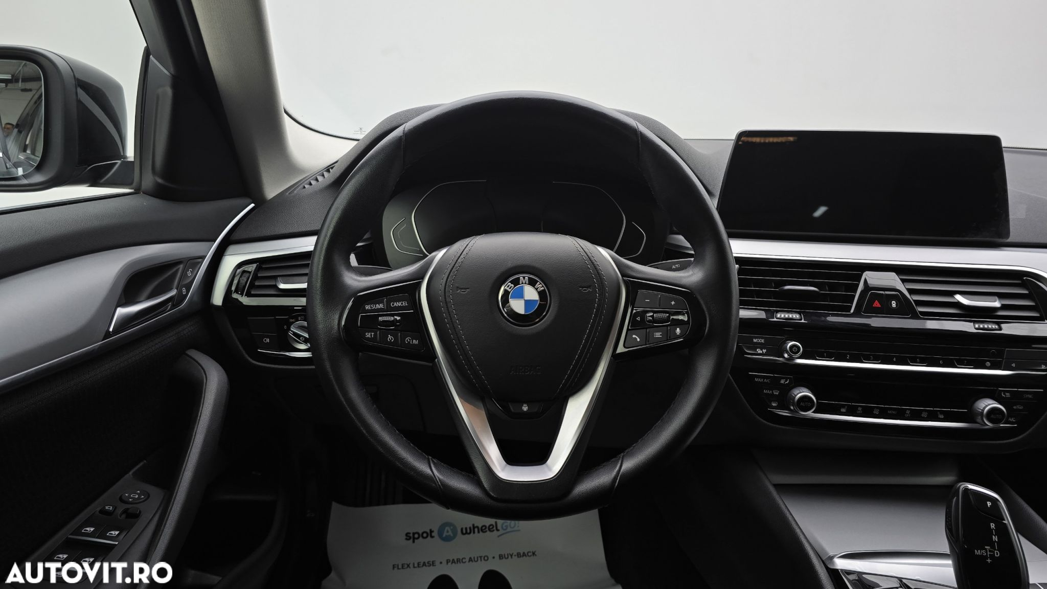 BMW Seria 5 520i AT MHEV - 15
