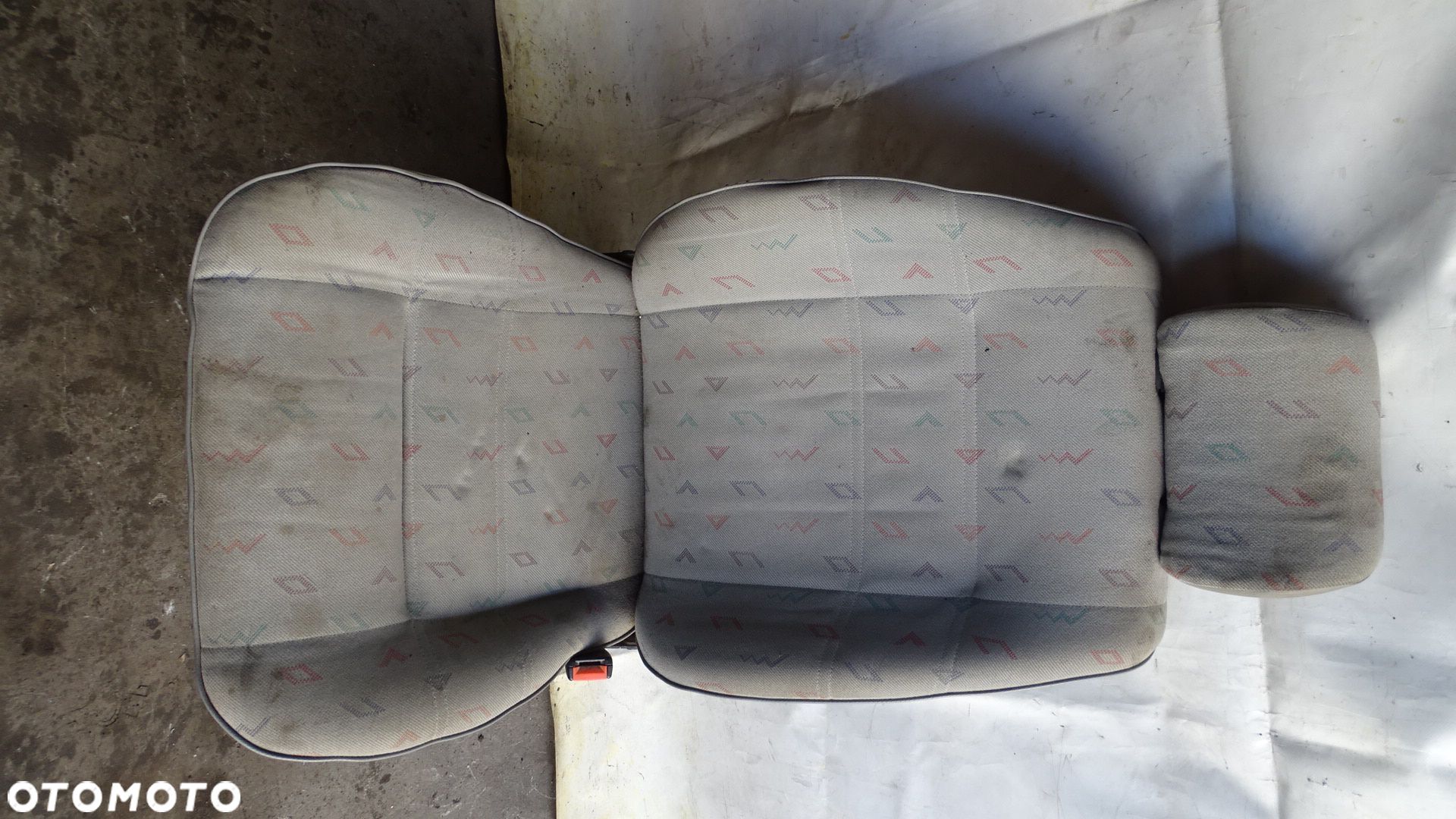 FOTEL PASAŻERA VOLKSWAGEN T4 2.4 - 1