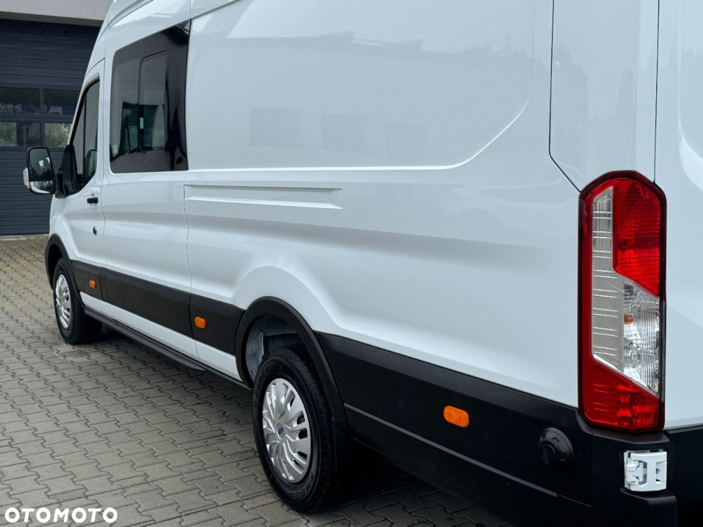Ford Transit - 25