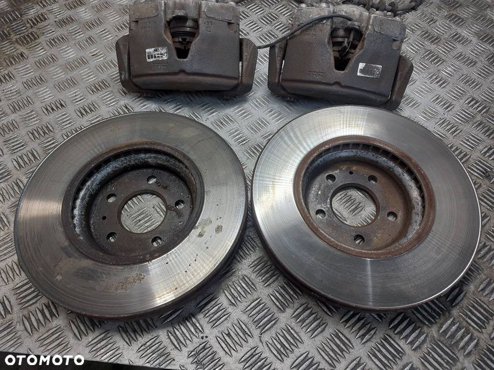 TARCZE HAMULCOWE PRZÓD + KLOCKI + ZACISKI AUDI A5 8T 3.0 TDI - 4