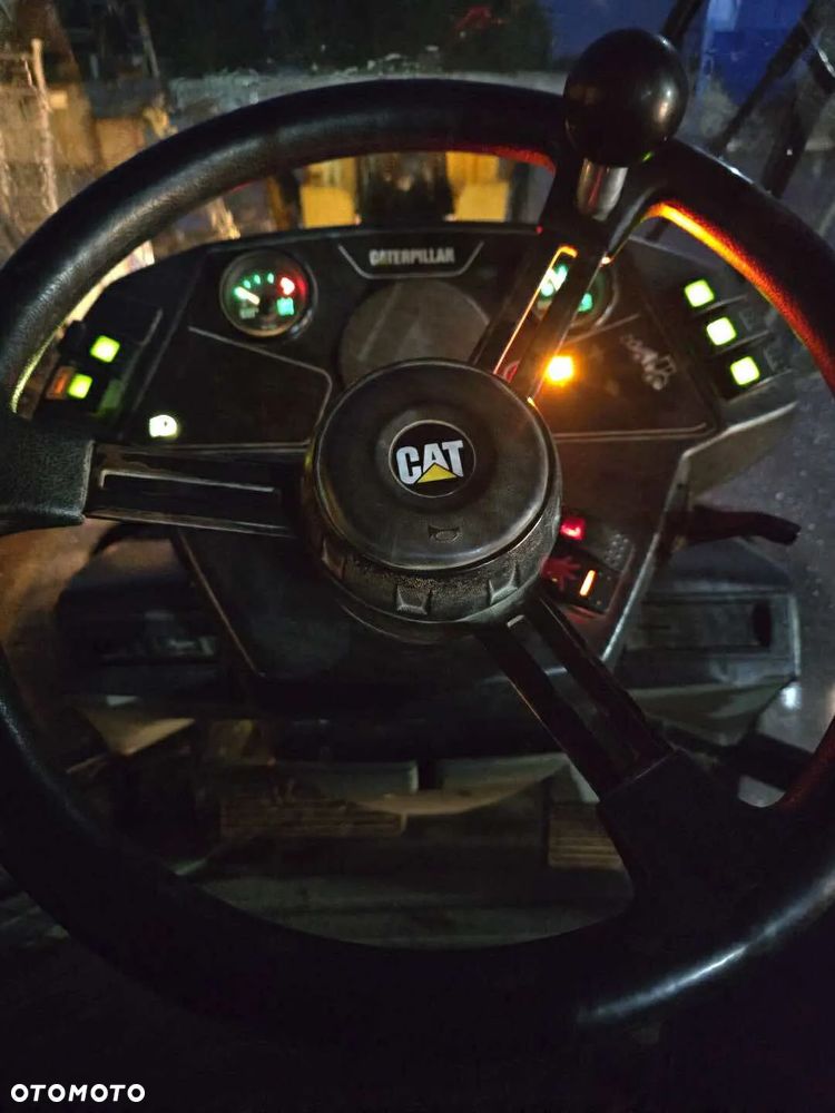 Caterpillar 908 - 9