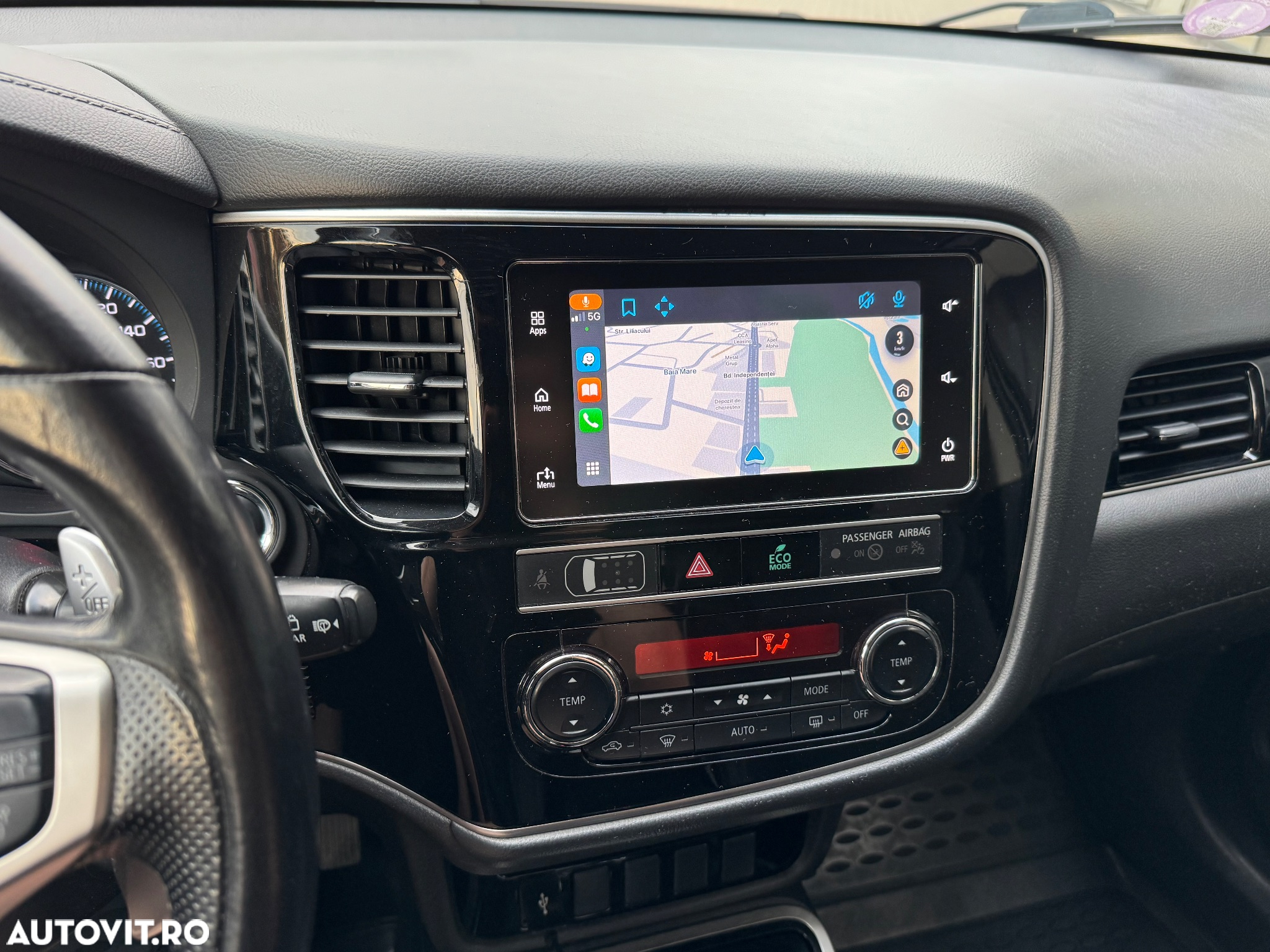 Mitsubishi Outlander 2.4 4WD Plug-In Hybrid Plus - 9