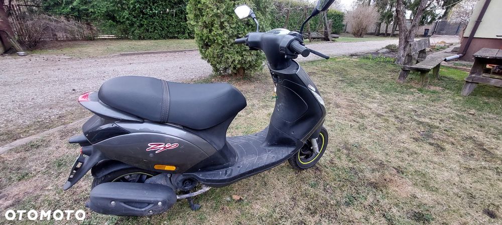 Piaggio ZIP - 2