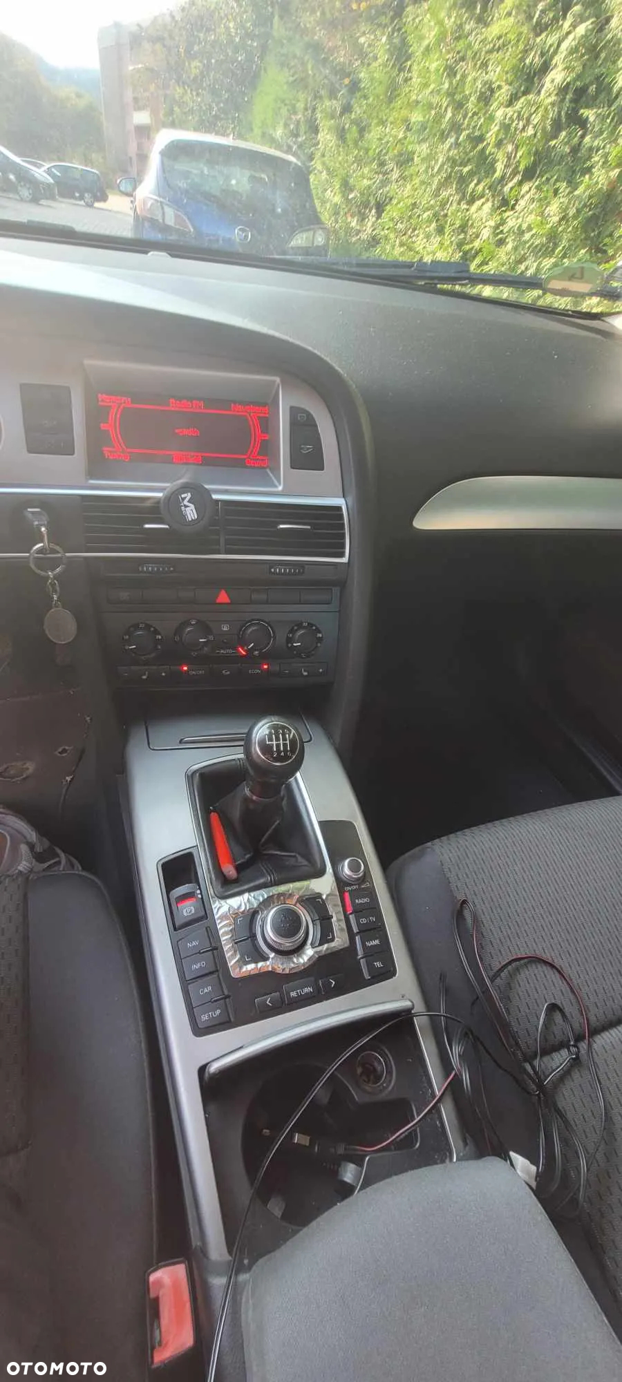 Audi A6 2.0T FSI - 8