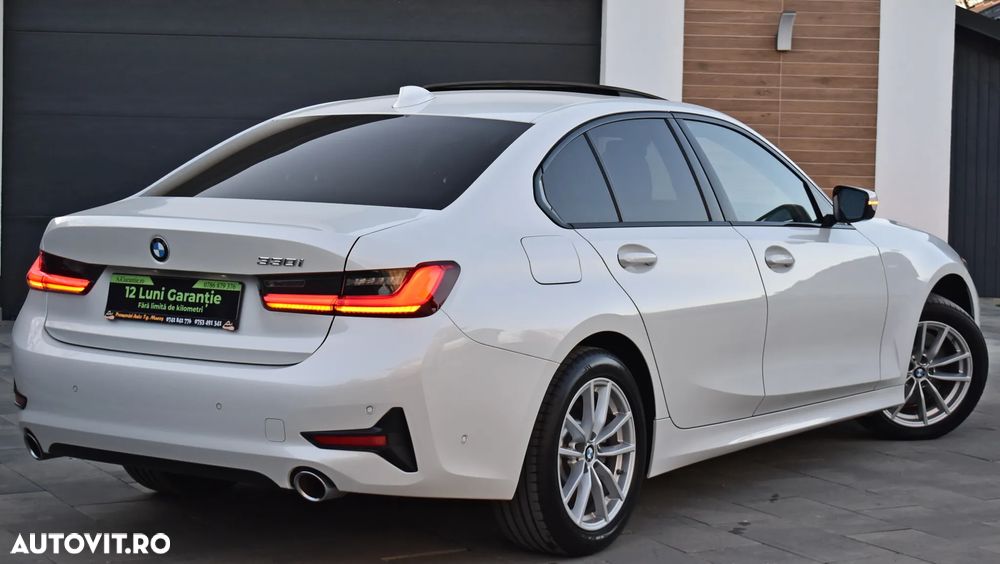 BMW Seria 3 330i Aut. Edition Luxury Line Purity - 4