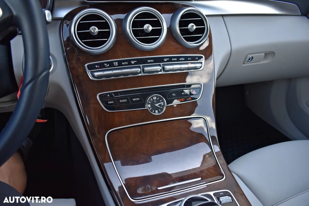 Mercedes-Benz C - 27