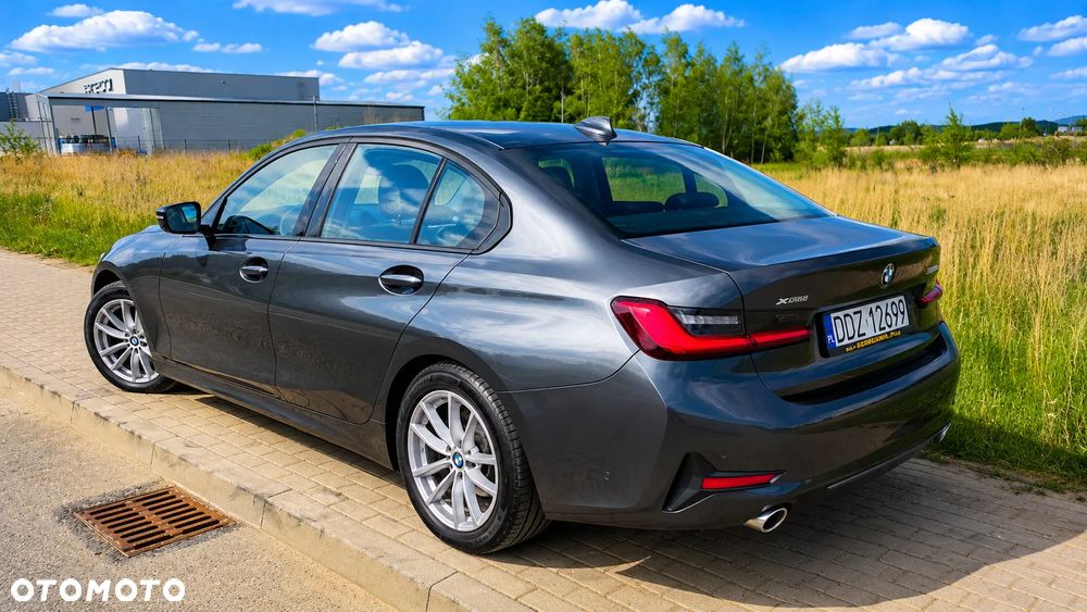 BMW Seria 3 320d xDrive Luxury Line - 2