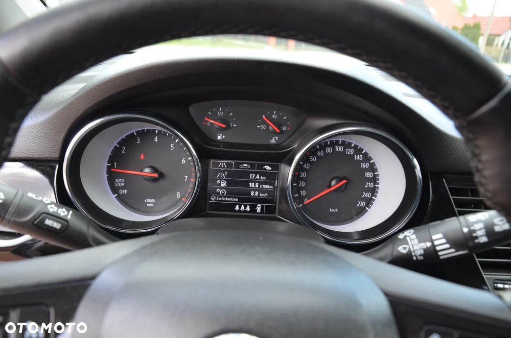 Opel Astra 1.2 T GS S&S - 28