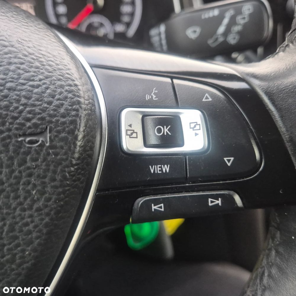 Volkswagen T-Roc 1.0 TSI Style - 23