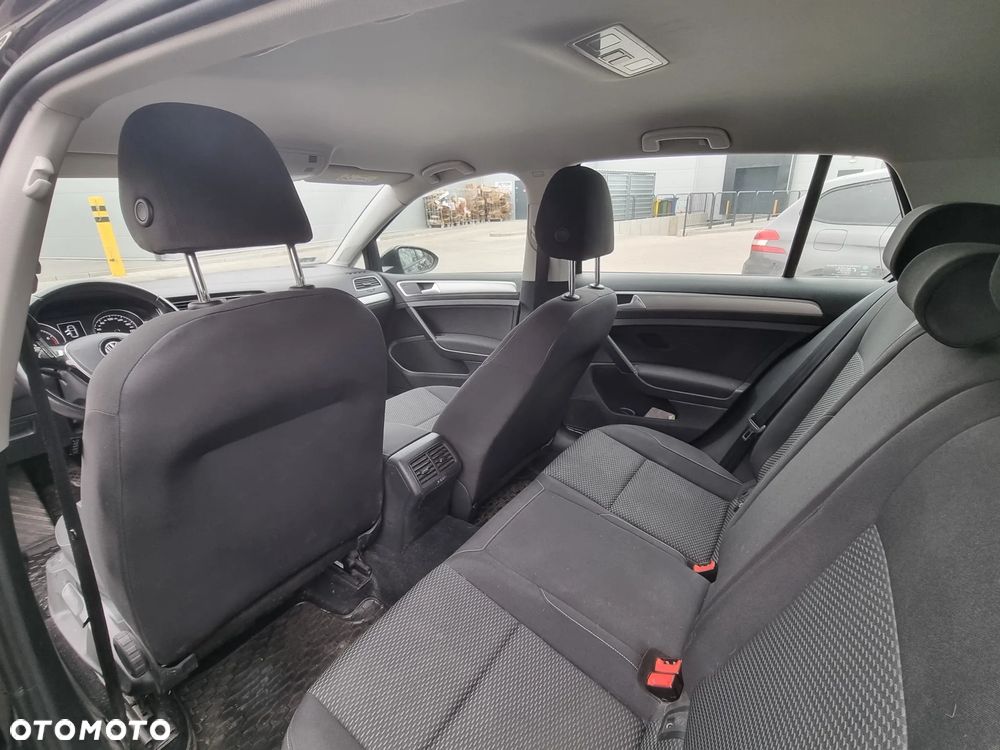 Volkswagen Golf 1.0 TSI Trendline - 12