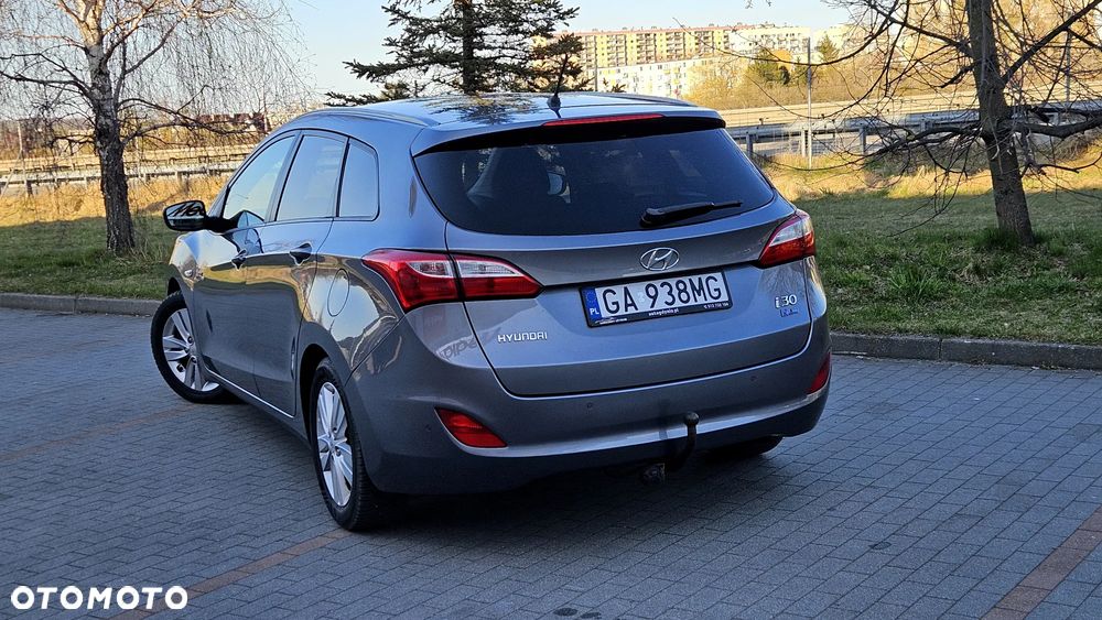 Hyundai i30 1.6 GDI BlueDrive Classic + - 17