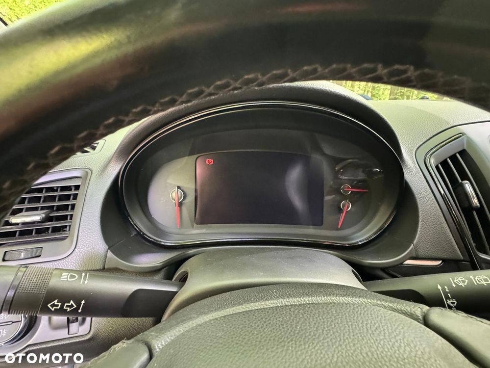 Opel Insignia - 25