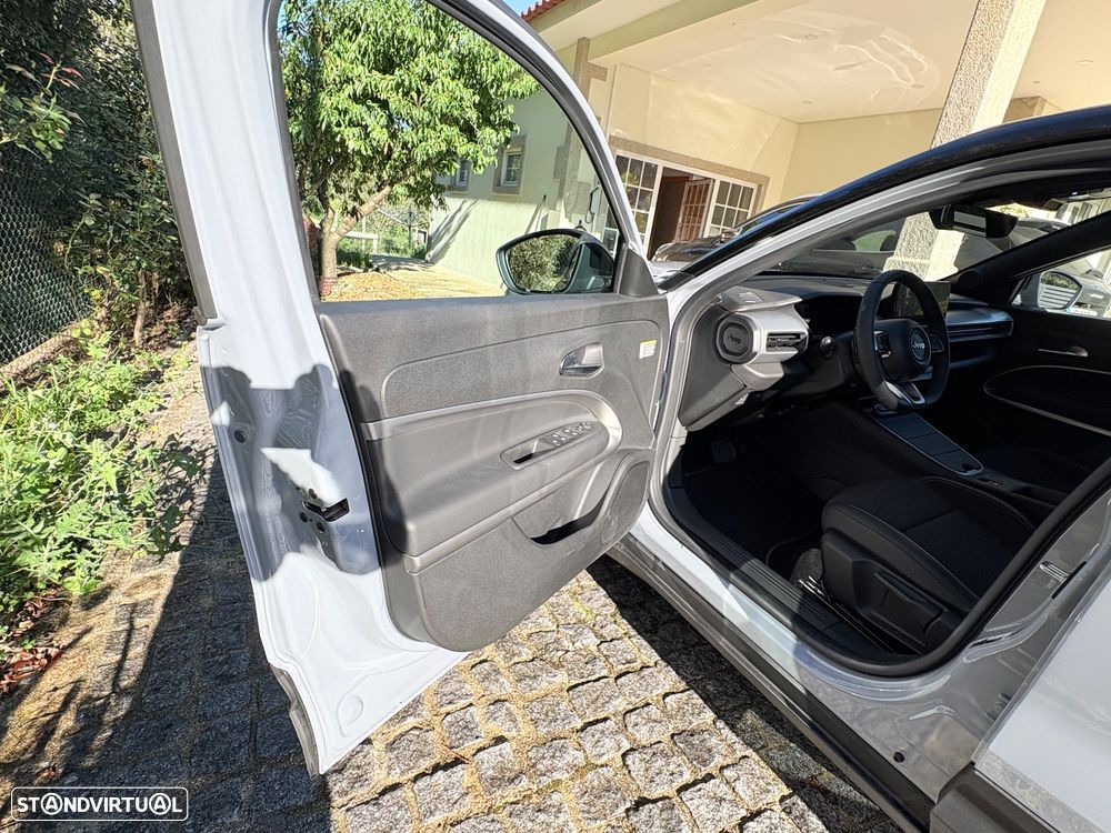 Jeep Avenger - 10