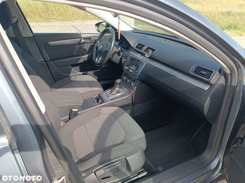 Volkswagen Passat - 5