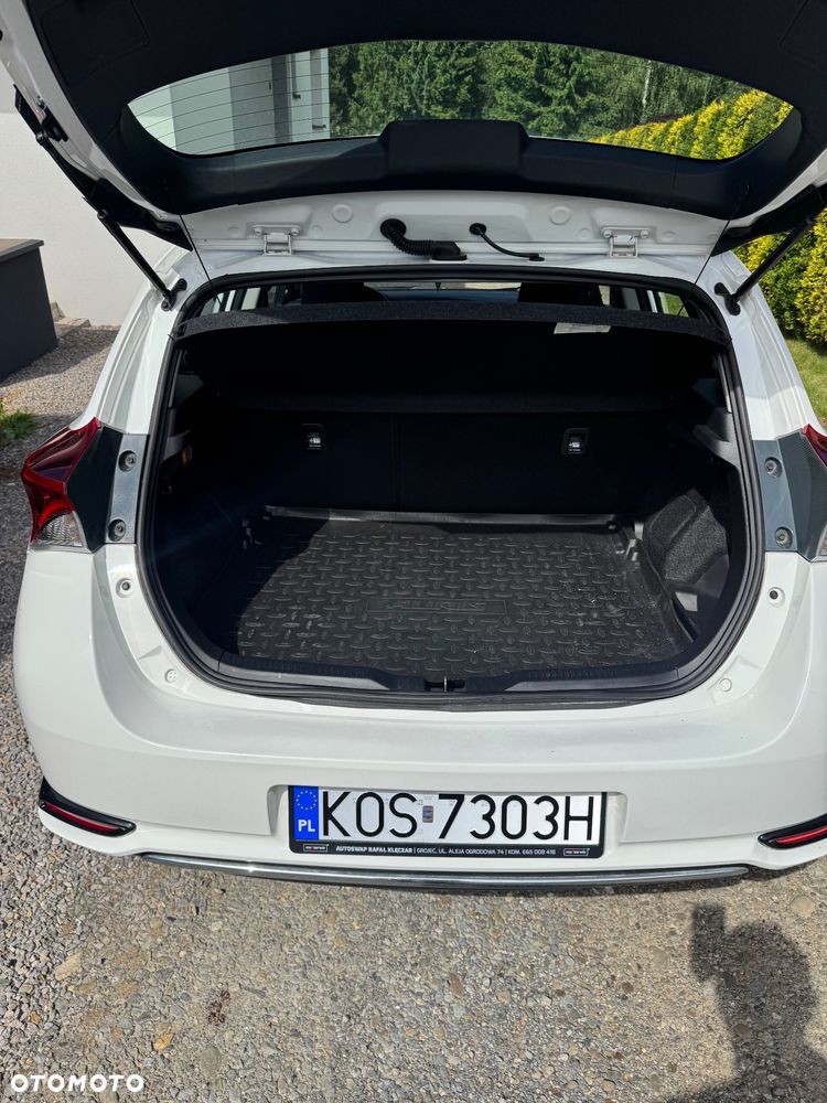 Toyota Auris - 10