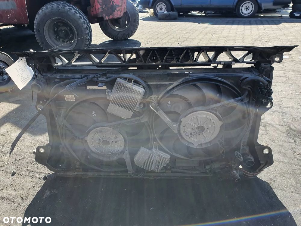 LG9R Volkswagen Phaeton 6.0 W12 2003 Pas przedni - 7