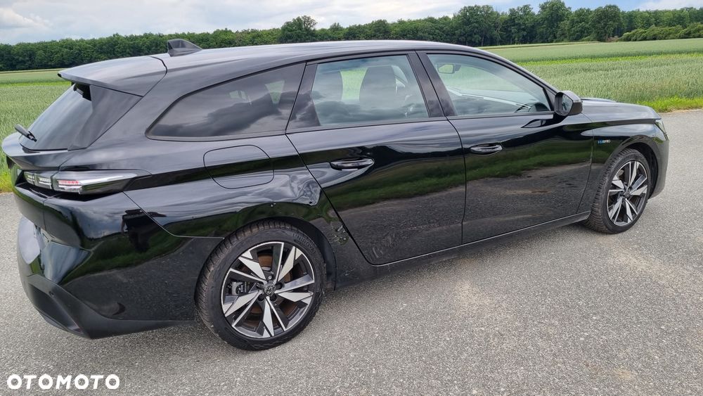 Peugeot 308 180 e-EAT8 GT - 4
