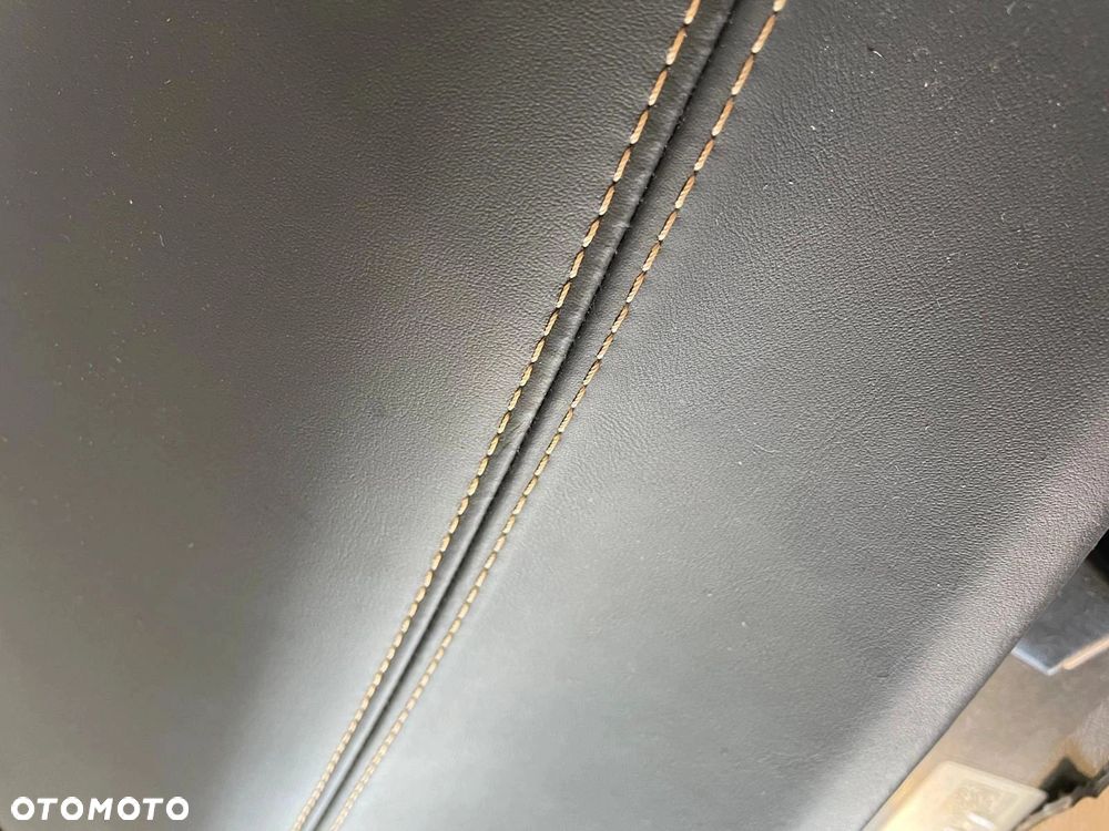 DESKA ROZDZIELCZA KONSOLA PODUSZKI PASY BMW 7 G11 G12 SKÓRA HUD CARAMEL - 5