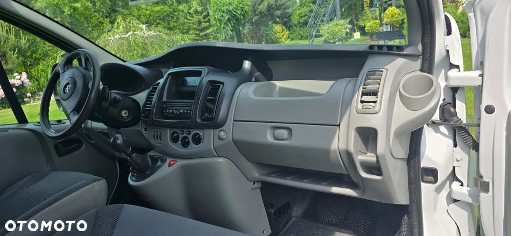 Opel Vivaro - 2