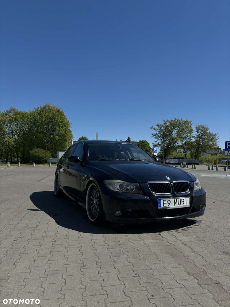 BMW Seria 3 330i - 1
