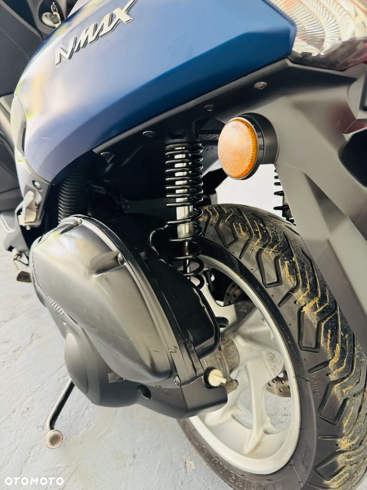 Yamaha NMAX - 41