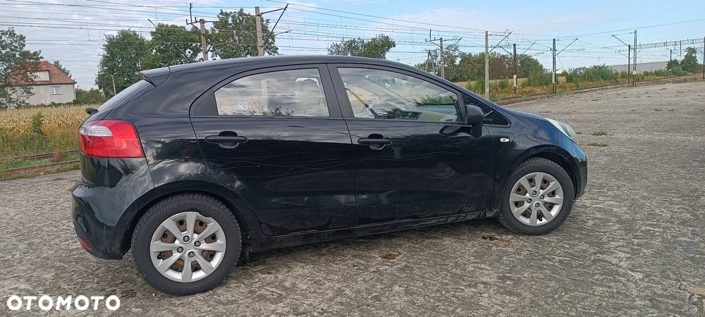 Kia Rio 1.2 Business Line - 20