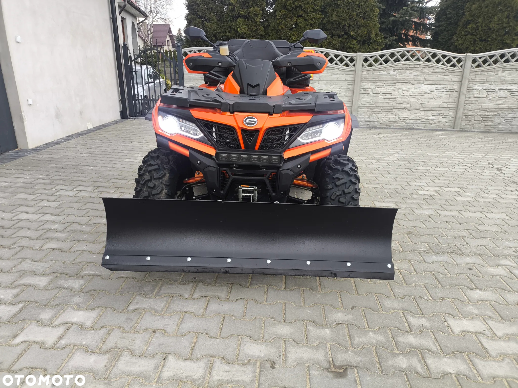CFMoto CForce - 17