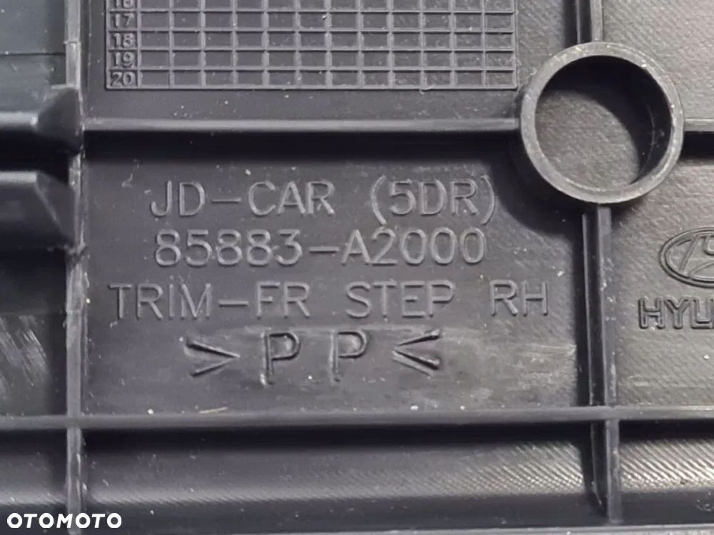 LISTWA NAKŁADKA PROGU PRZÓD PRAWA KIA CEED II - 4