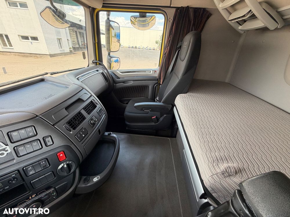 DAF XF SpaceCab 430 Pure Excellence_2021 - 21