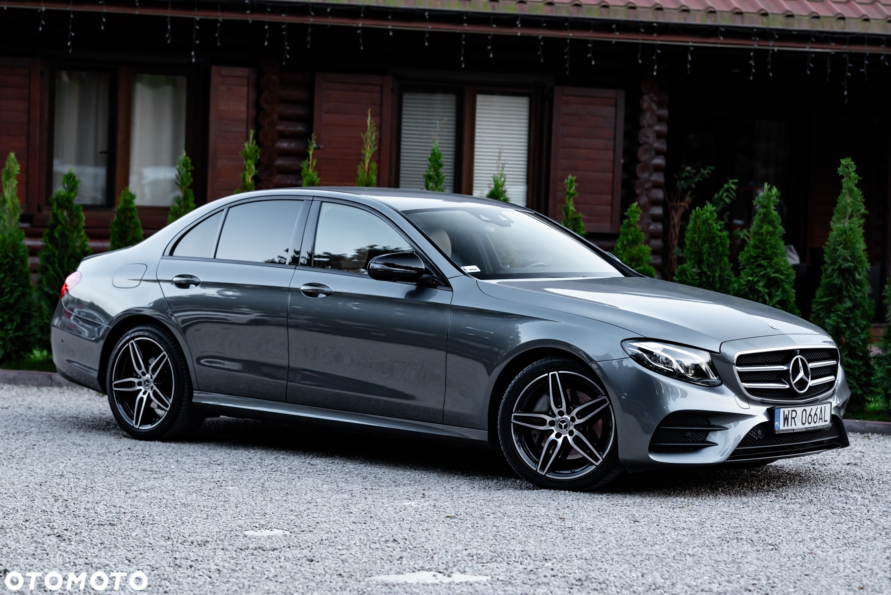 Mercedes-Benz Klasa E 200 4Matic 9G-TRONIC - 6