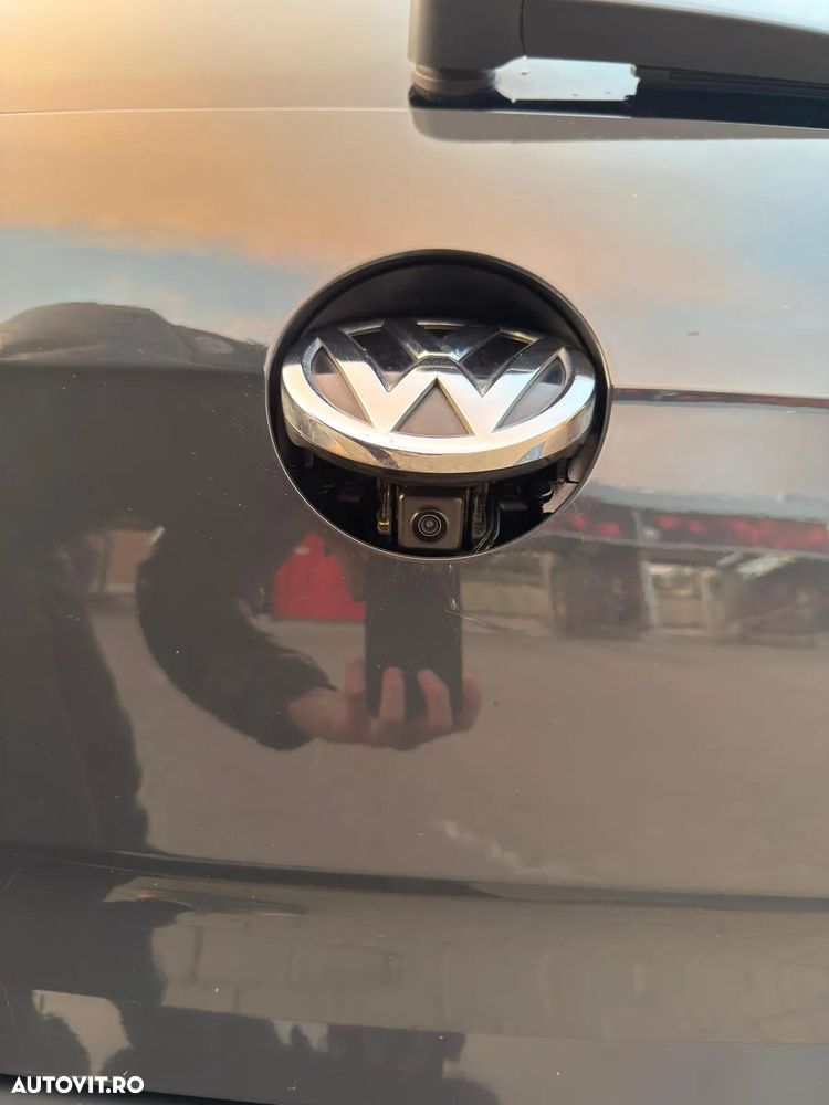 Volkswagen Golf - 17