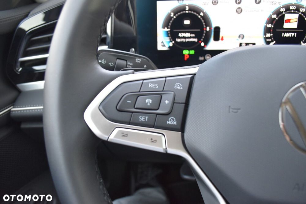 Volkswagen Passat - 14