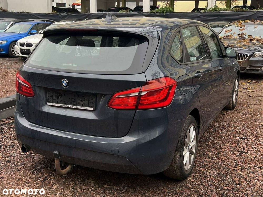 BMW Seria 2 218i Advantage - 4