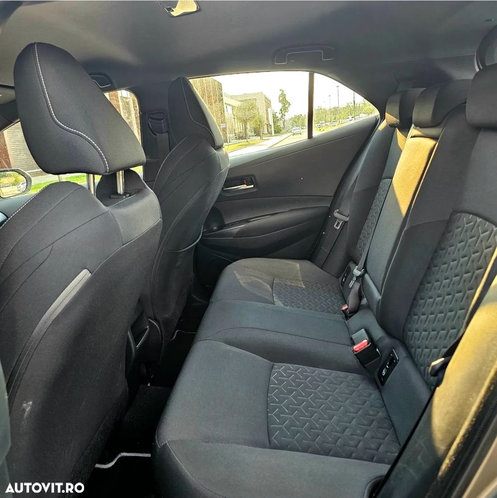 Toyota Corolla - 11