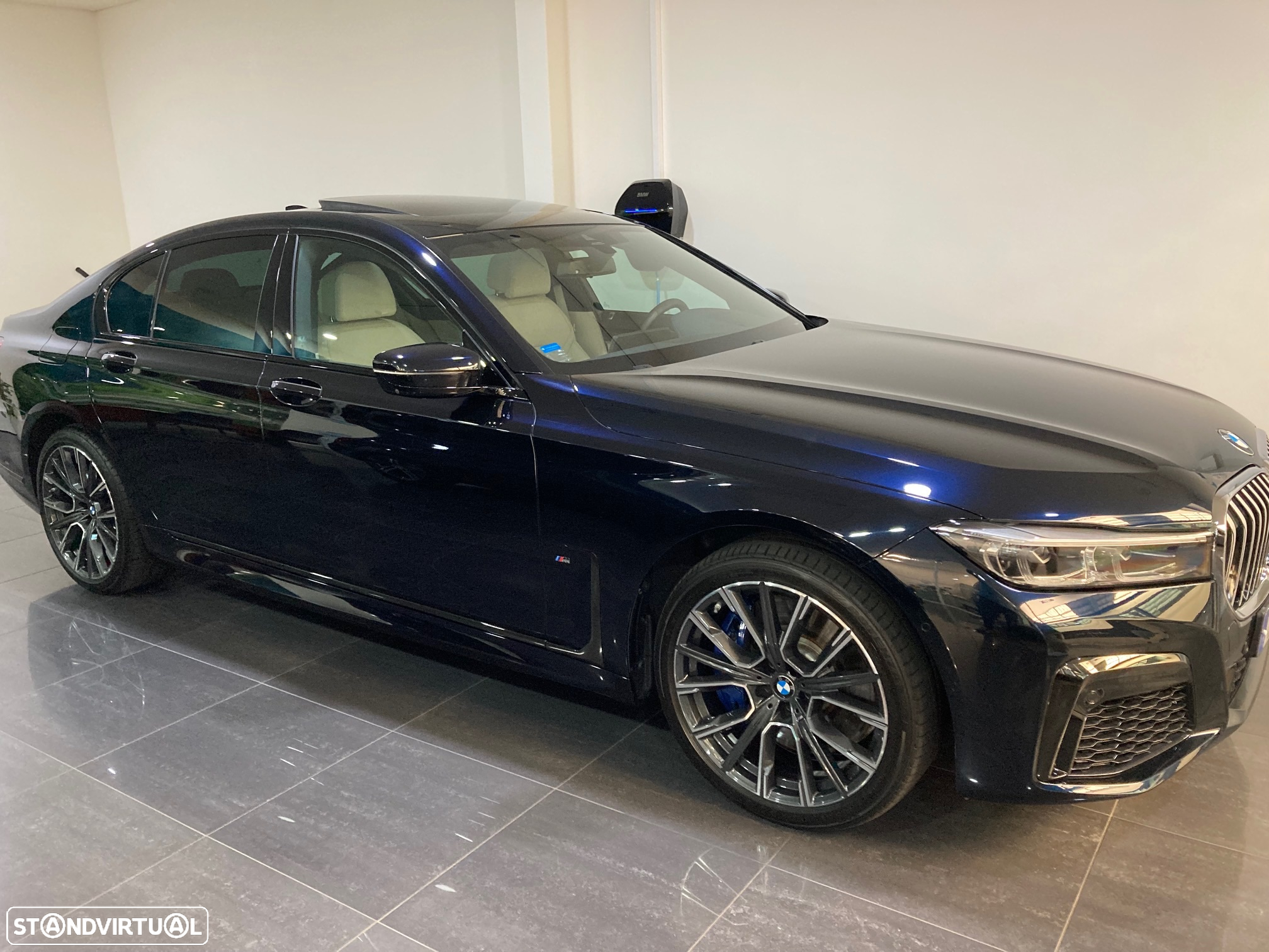 BMW 745 e iPerformance Pack M Auto - 3