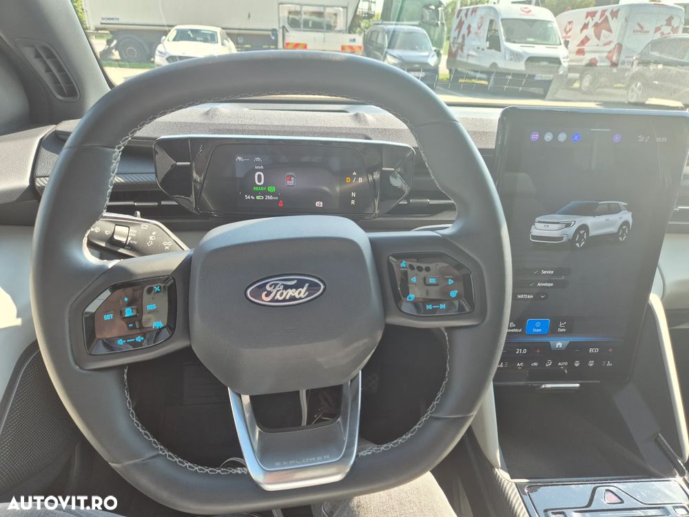 Ford Explorer AWD 79 kWh Extended Range Premium - 25