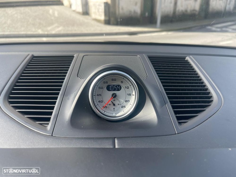 Porsche Macan Turbo - 29