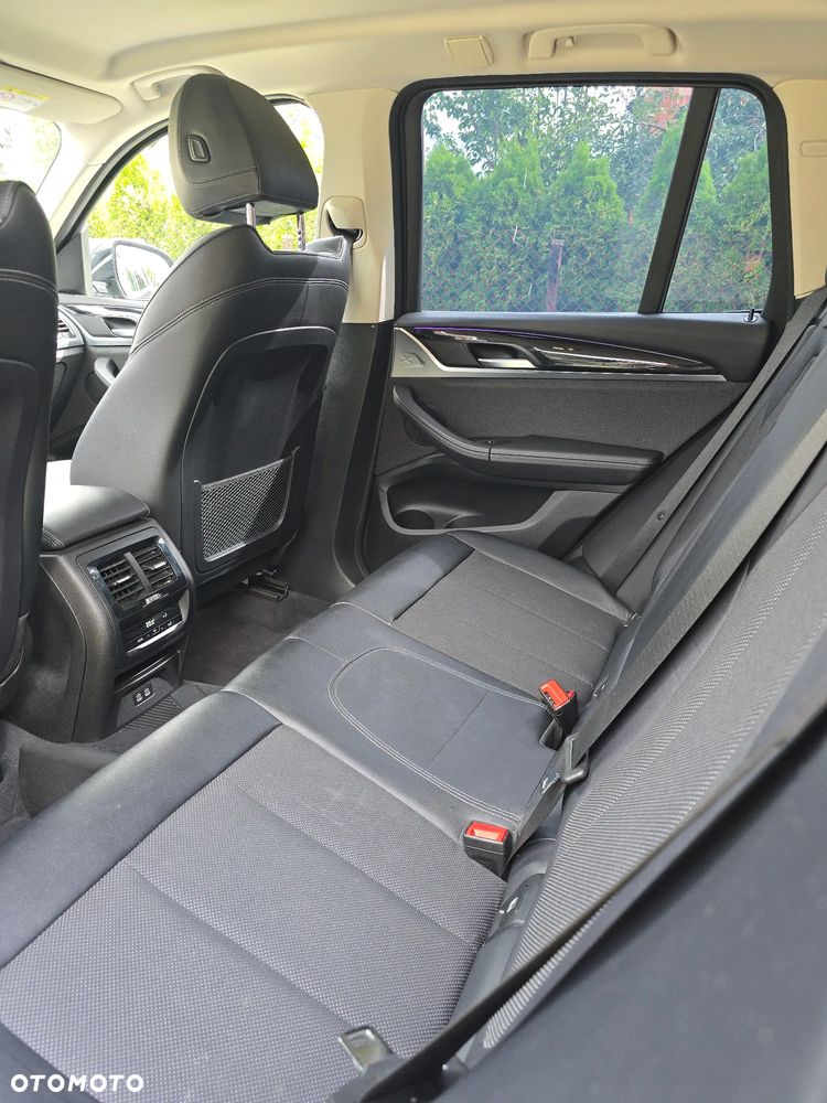 BMW X3 xDrive20i Luxury Line - 18