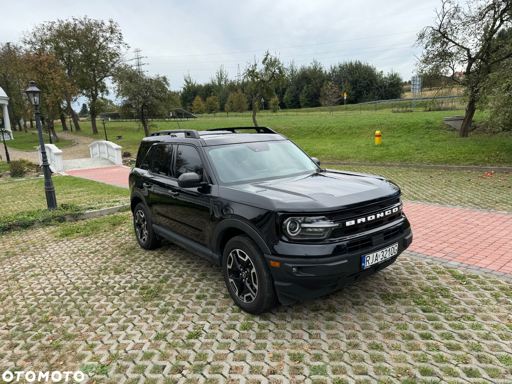 Ford Bronco - 22
