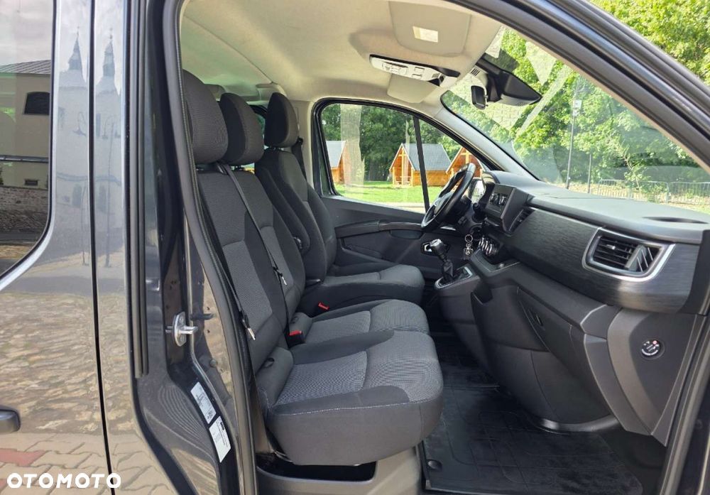 Renault Trafic - 17