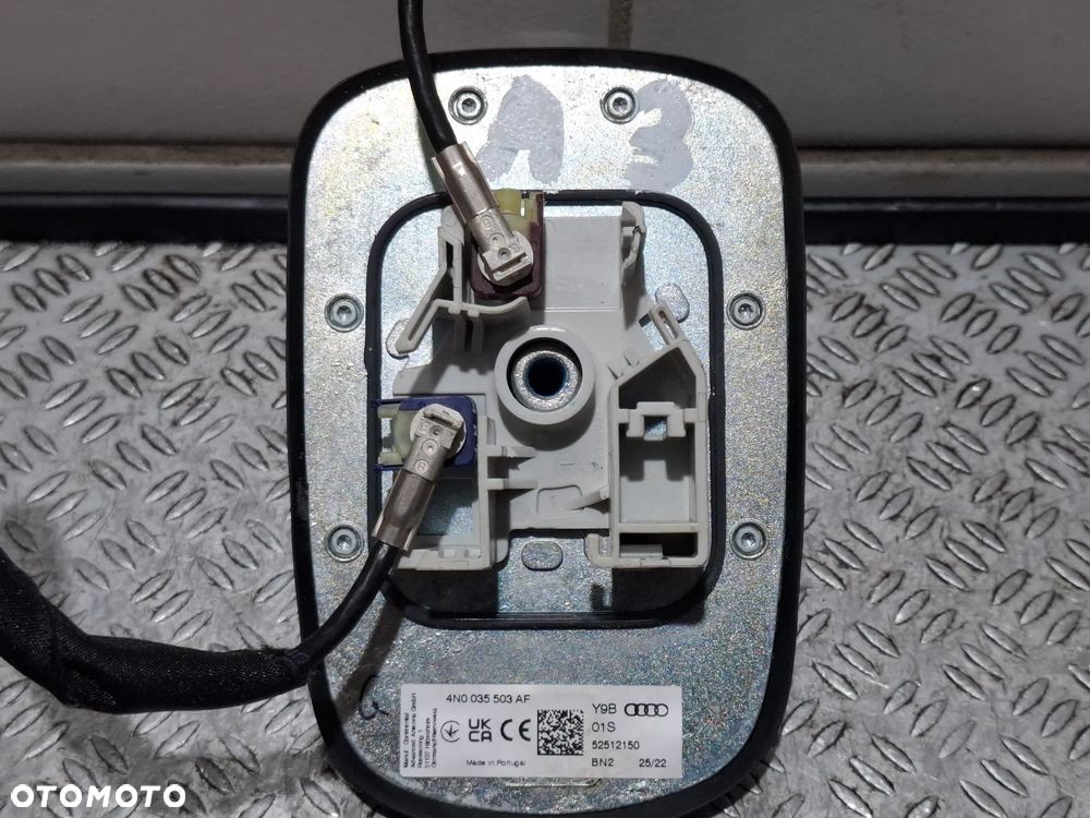 Antena dachowa Audi A3 nr 4N0035503AF Z3C R 2022 - 3