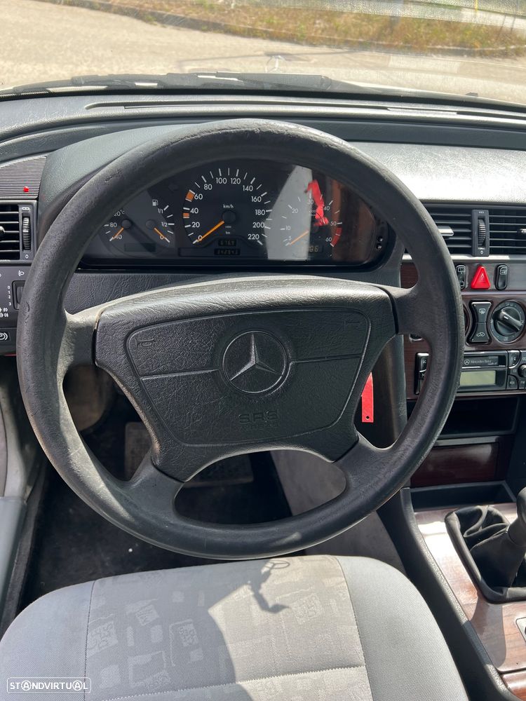 Mercedes-Benz C 220 D - 6