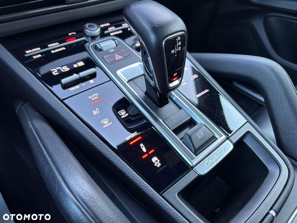 Porsche Cayenne Platinum Edition - 26