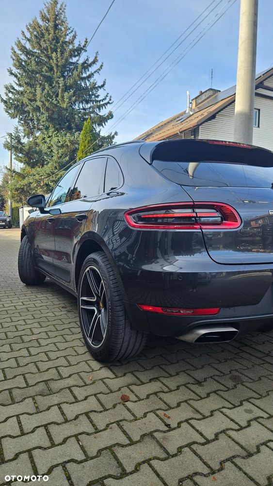 Porsche Macan Standard - 2