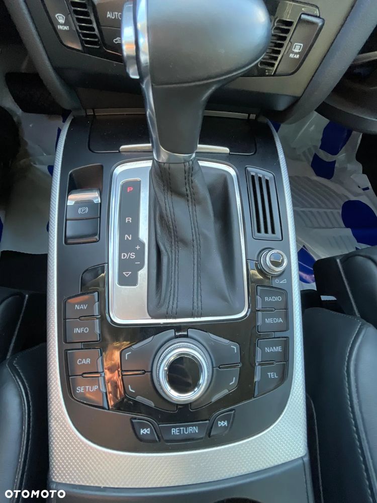 Audi A4 Avant 2.0 TDI Multitronic - 23