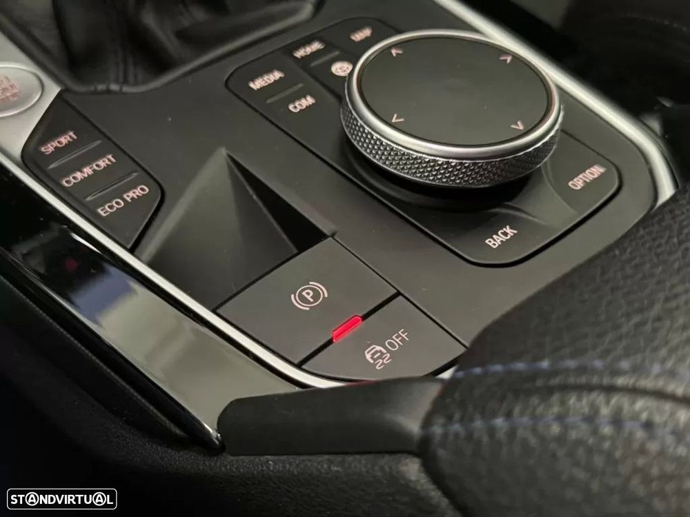 BMW 116 d Pack M - 37