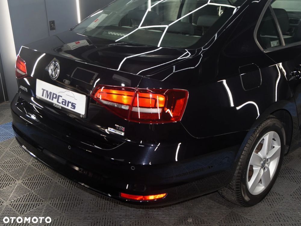Volkswagen Jetta - 29
